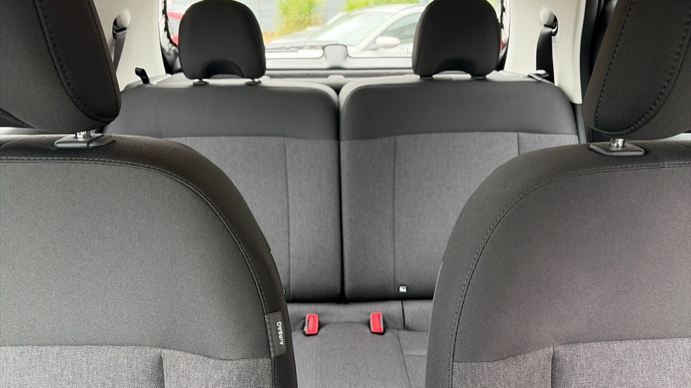 Hyundai INSTER 71kW 01 42kWh 5dr Auto Electric Hatchback - Image 15