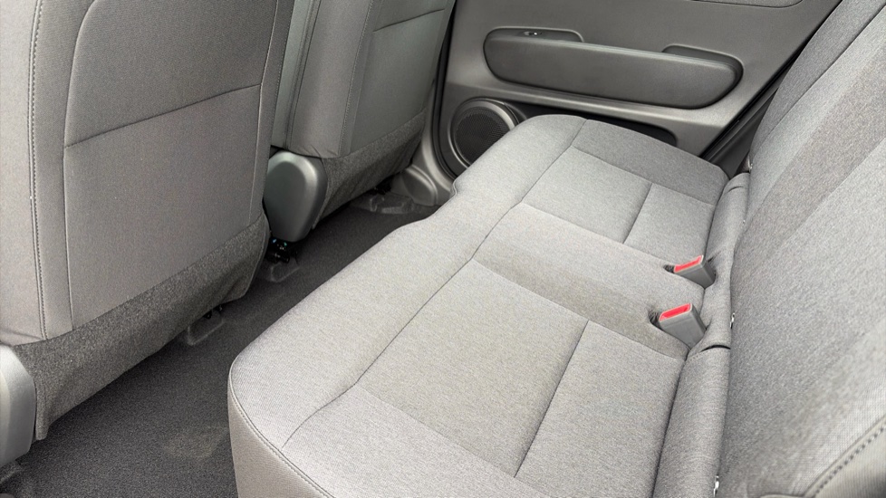Hyundai INSTER 71kW 01 42kWh 5dr Auto Electric Hatchback - Image 16