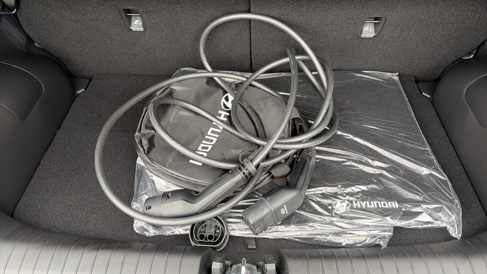 Hyundai INSTER 71kW 01 42kWh 5dr Auto Electric Hatchback - Image 22