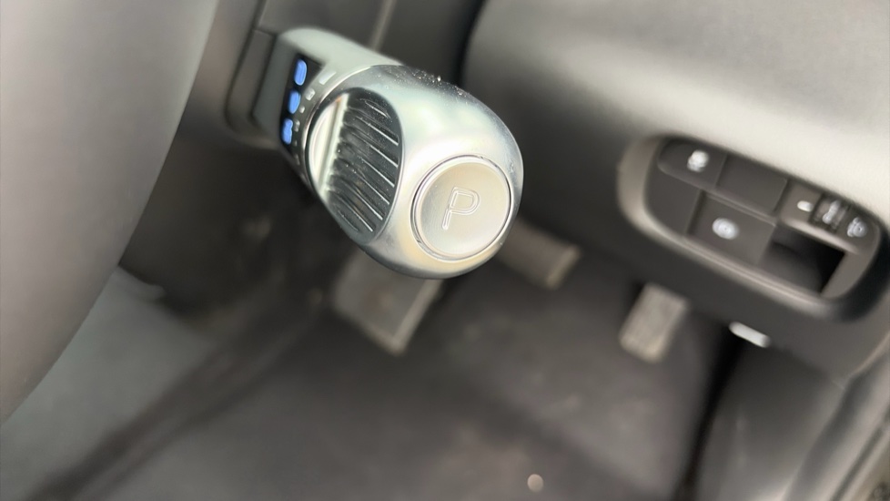 Hyundai INSTER 71kW 01 42kWh 5dr Auto Electric Hatchback - Image 32