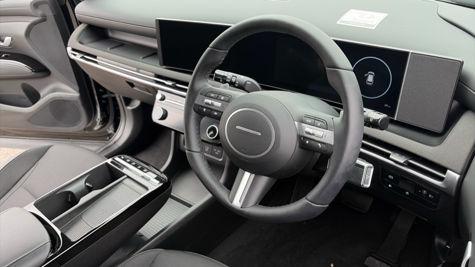 Hyundai TUCSON 1.6T Plug-in Hybrid Black Line 5dr Auto Estate - Image 11