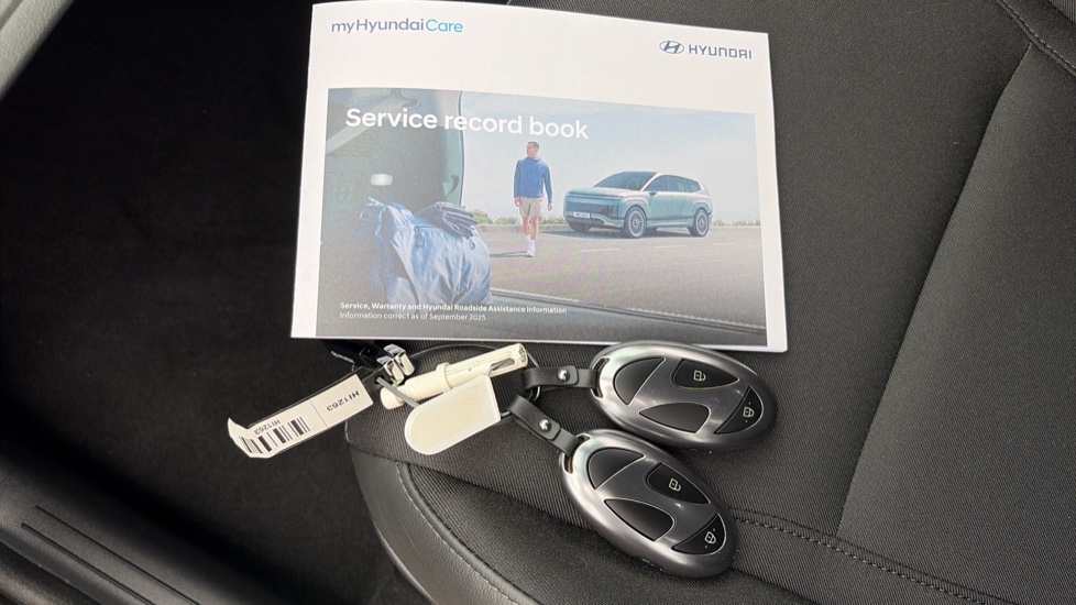 Hyundai TUCSON 1.6T Plug-in Hybrid Black Line 5dr Auto Estate - Image 19