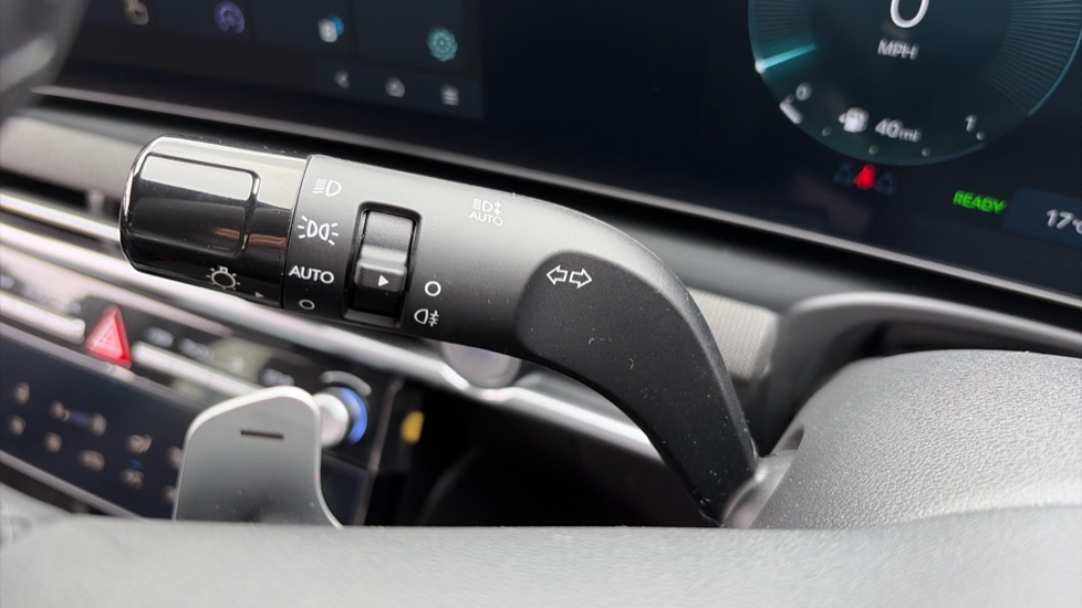 Hyundai TUCSON 1.6T Plug-in Hybrid Black Line 5dr Auto Estate - Image 29