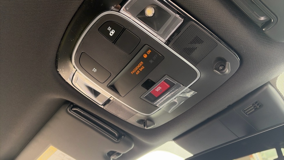 Hyundai TUCSON 1.6T Plug-in Hybrid Black Line 5dr Auto Estate - Image 35