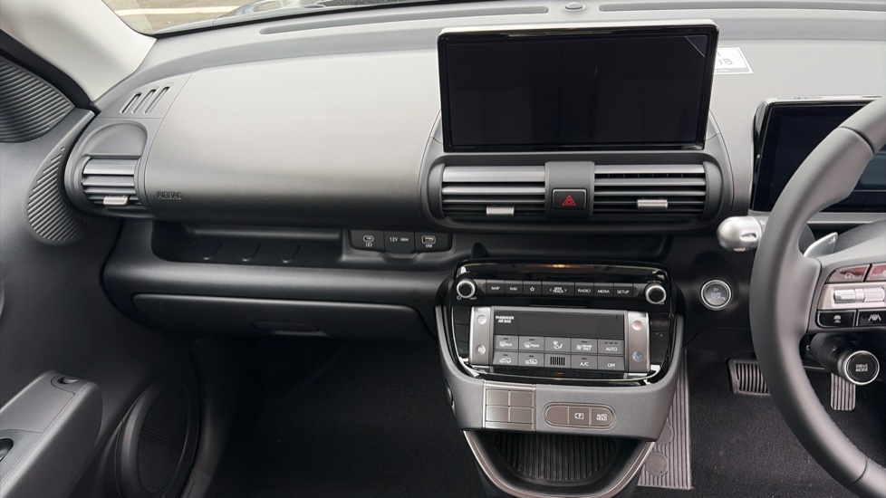 Hyundai INSTER 71kW 01 42kWh 5dr Auto Electric Hatchback - Image 14