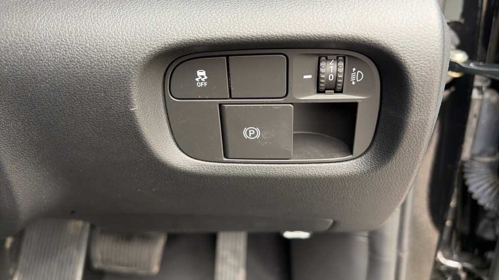 Hyundai INSTER 71kW 01 42kWh 5dr Auto Electric Hatchback - Image 31
