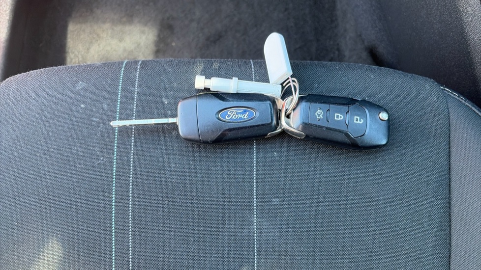 Ford Fiesta 1.0 EcoBoost 95 Trend 5dr Petrol Hatchback - Image 20