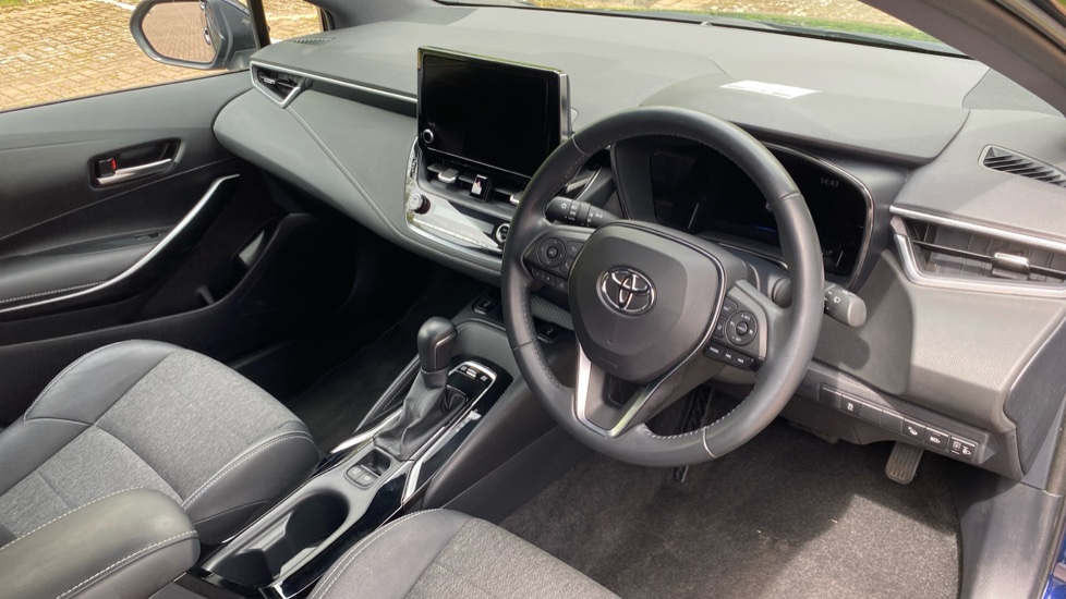 Toyota Corolla 1.8 VVT-i Hybrid Design 5dr CVT Hybrid Hatchback - Image 11