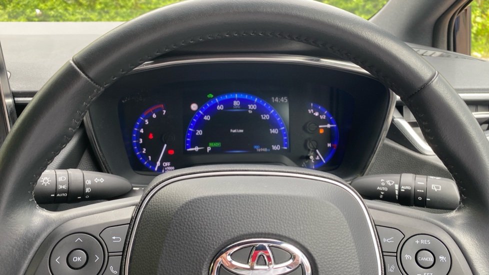 Toyota Corolla 1.8 VVT-i Hybrid Design 5dr CVT Hybrid Hatchback - Image 25