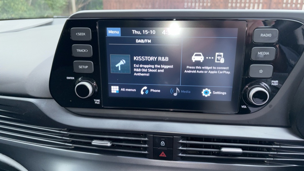 Hyundai i20 1.0T GDi 48V MHD SE Connect 5dr Petrol Hatchback - Image 12