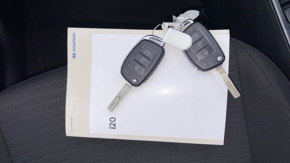 Hyundai i20 1.0T GDi 48V MHD SE Connect 5dr Petrol Hatchback - Image 20