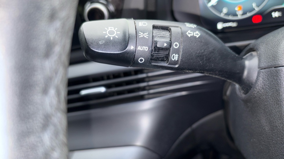 Hyundai i20 1.0T GDi 48V MHD SE Connect 5dr Petrol Hatchback - Image 26