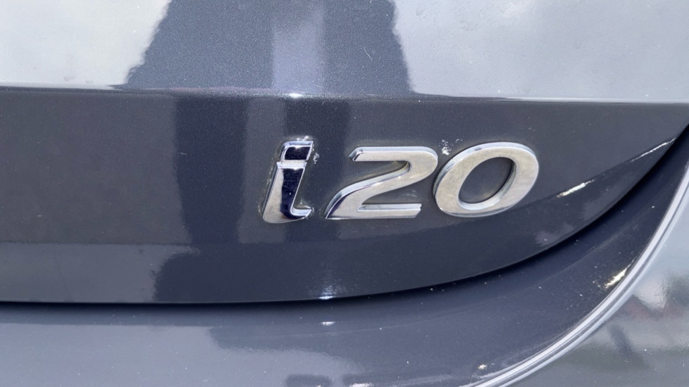 Hyundai i20 1.0T GDi 48V MHD SE Connect 5dr Petrol Hatchback - Image 40