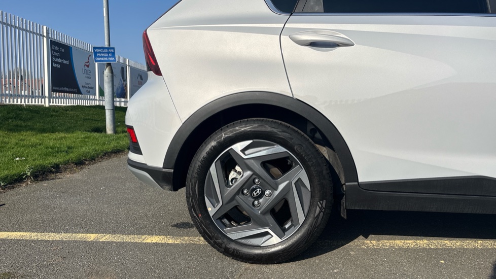 Hyundai BAYON 1.0 TGDi [90] Tech Line 5dr Petrol Hatchback - Image 7