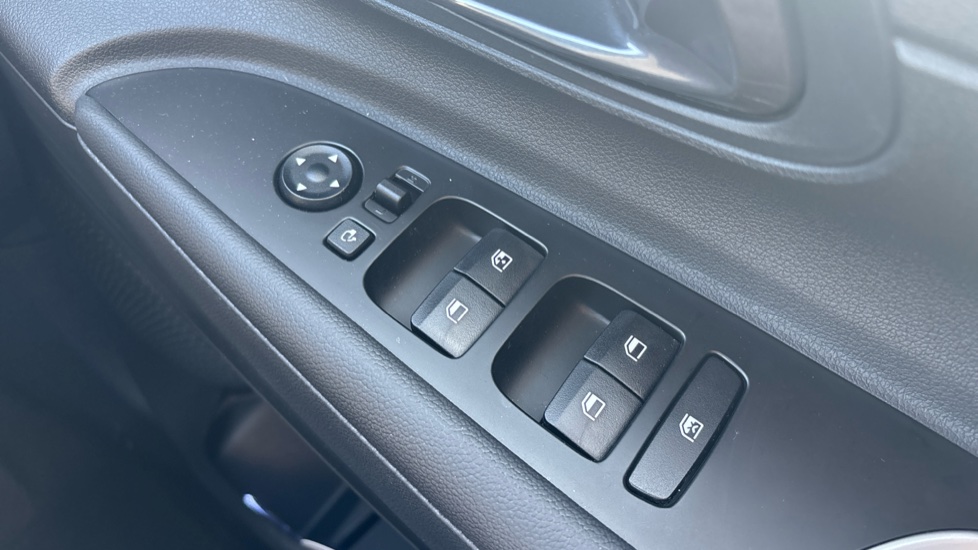 Hyundai BAYON 1.0 TGDi [90] Tech Line 5dr Petrol Hatchback - Image 23
