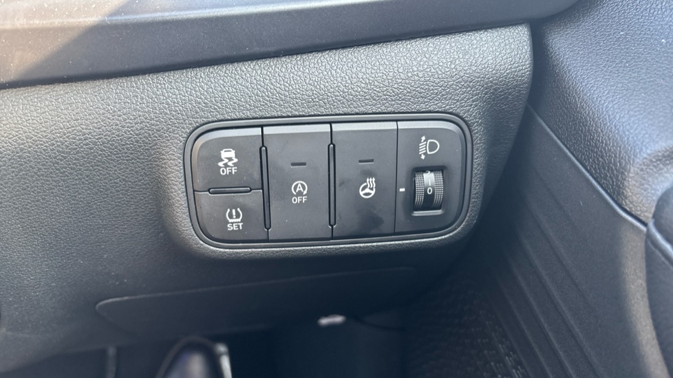 Hyundai BAYON 1.0 TGDi [90] Tech Line 5dr Petrol Hatchback - Image 24