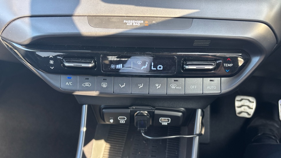 Hyundai BAYON 1.0 TGDi [90] Tech Line 5dr Petrol Hatchback - Image 29