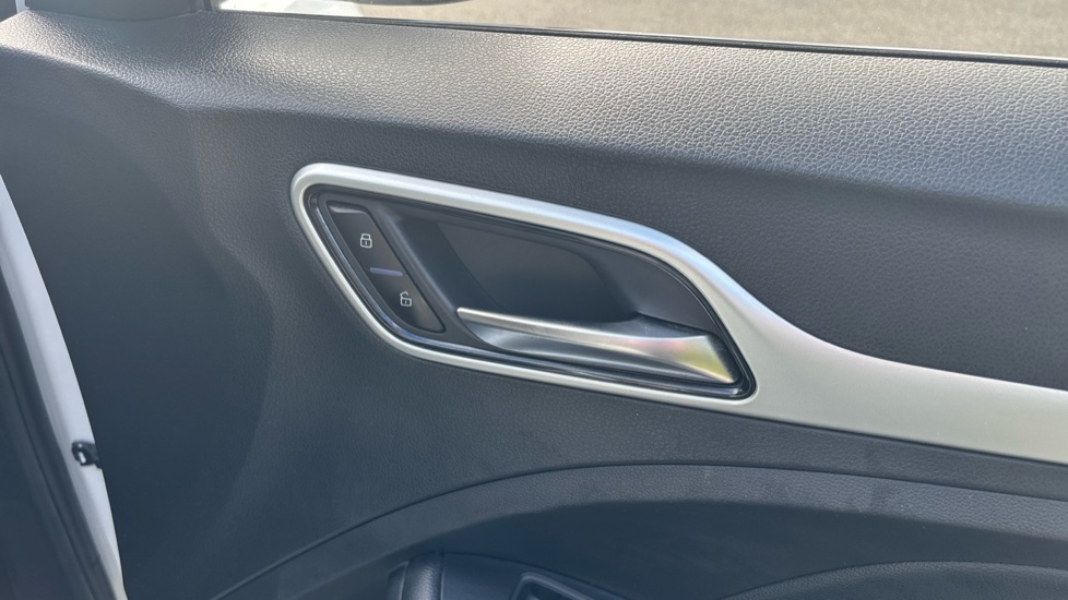 MG ZS 1.5 VTi-TECH Excite 5dr Petrol Hatchback - Image 28