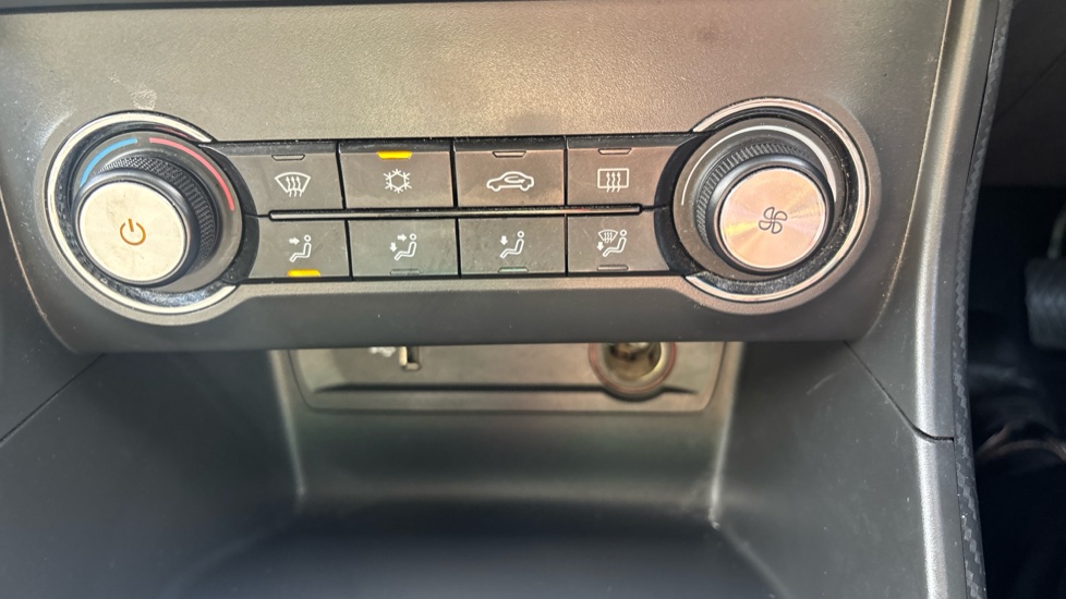 MG ZS 1.5 VTi-TECH Excite 5dr Petrol Hatchback - Image 33