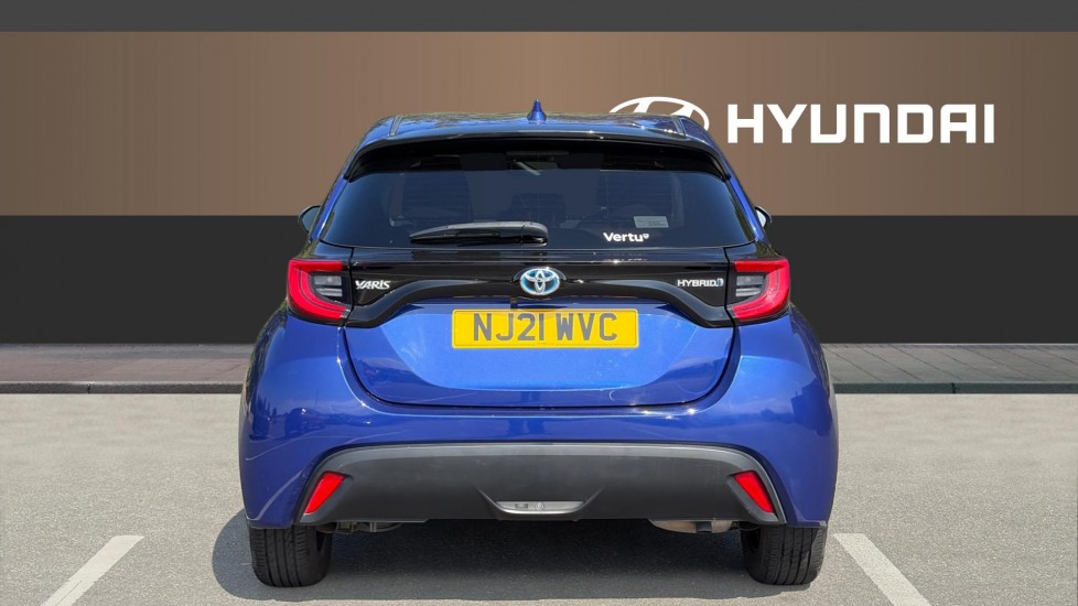 Toyota Yaris 1.5 Hybrid Design 5dr CVT Hybrid Hatchback - Image 6