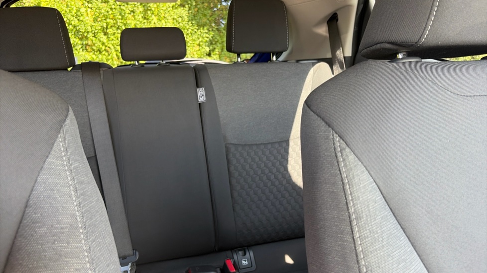 Toyota Yaris 1.5 Hybrid Design 5dr CVT Hybrid Hatchback - Image 15