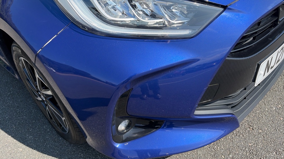 Toyota Yaris 1.5 Hybrid Design 5dr CVT Hybrid Hatchback - Image 21