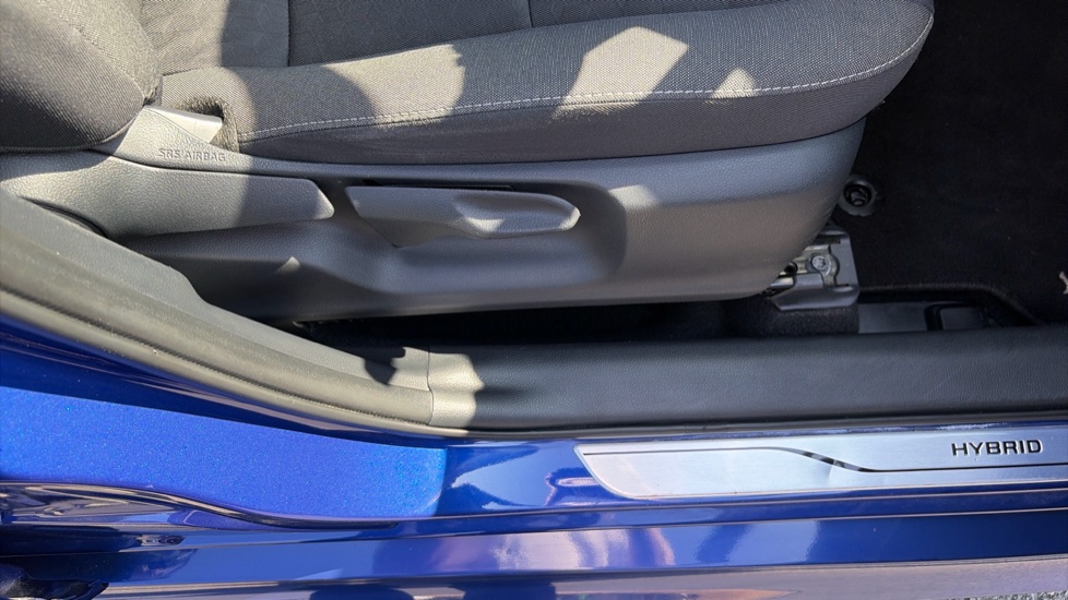 Toyota Yaris 1.5 Hybrid Design 5dr CVT Hybrid Hatchback - Image 26