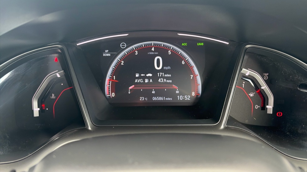 Honda Civic 1.5 VTEC Turbo Sport 5dr Petrol Hatchback - Image 28