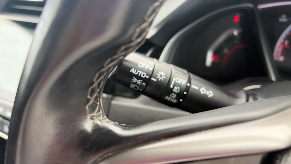 Honda Civic 1.5 VTEC Turbo Sport 5dr Petrol Hatchback - Image 30