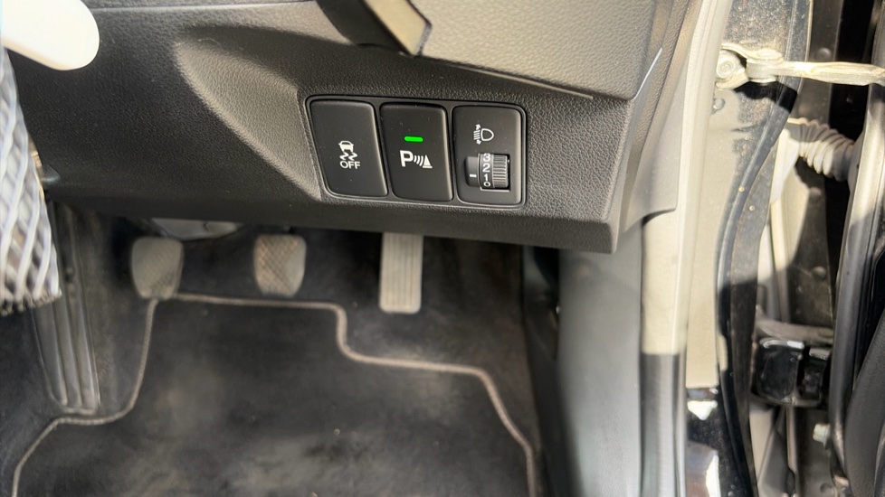 Honda Civic 1.8 i-VTEC SE Plus 5dr Petrol Hatchback - Image 35