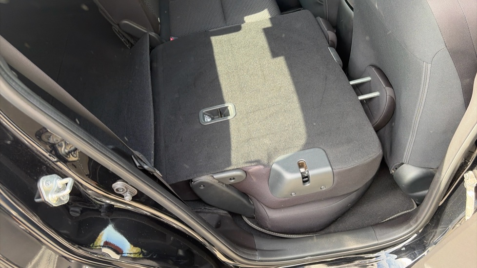 Honda Civic 1.8 i-VTEC SE Plus 5dr Petrol Hatchback - Image 40