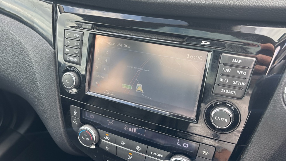 Nissan Qashqai 1.2 DiG-T Tekna [Non-Panoramic] 5dr Petrol Hatchback - Image 12