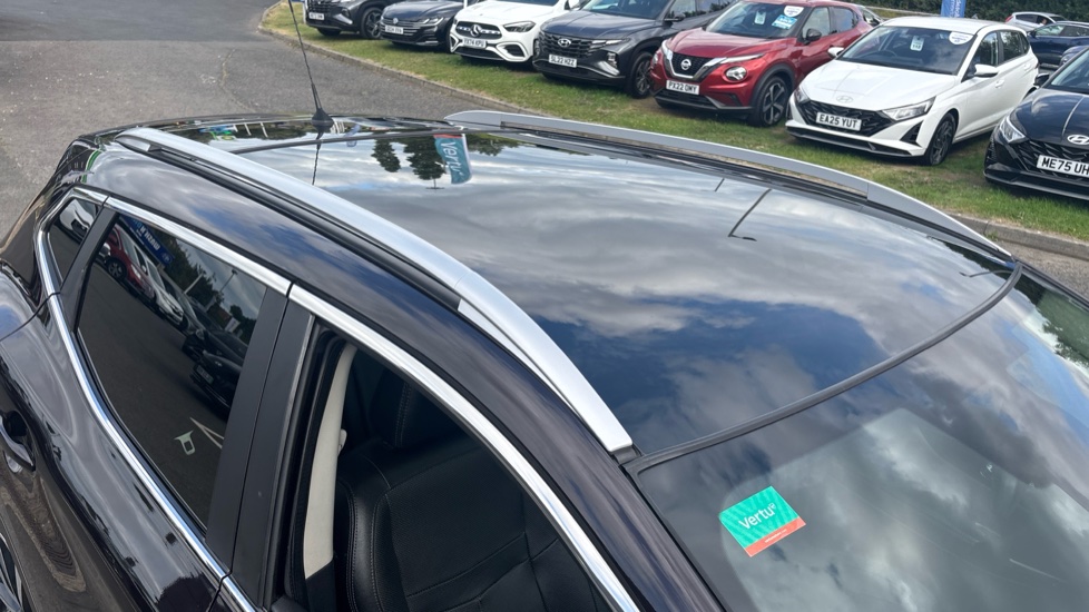 Nissan Qashqai 1.2 DiG-T Tekna [Non-Panoramic] 5dr Petrol Hatchback - Image 30