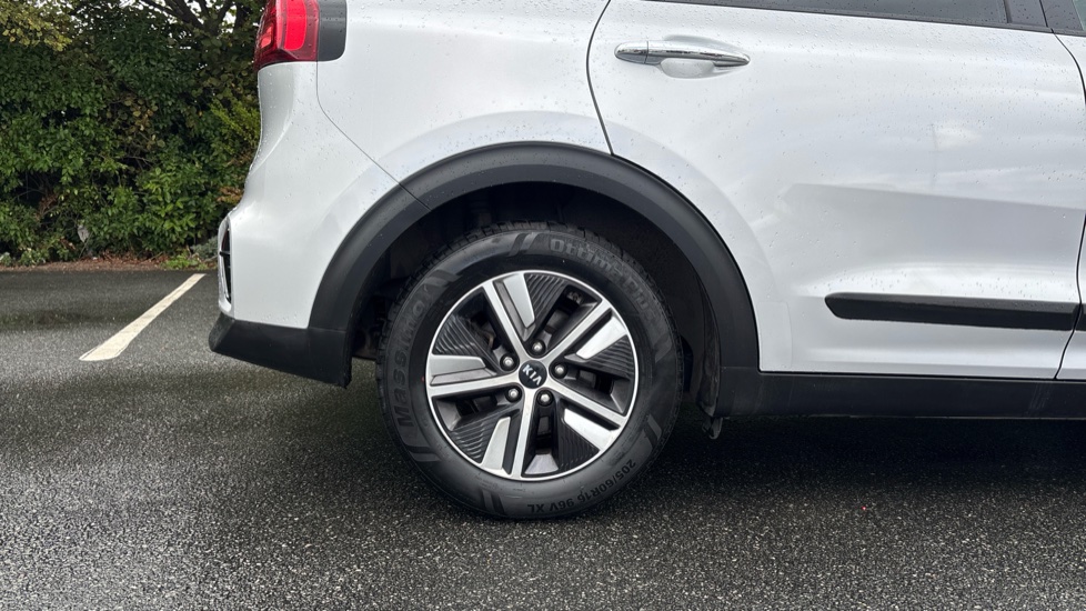 Kia Niro 1.6 GDi Hybrid 2 5dr DCT Hybrid Estate - Image 7