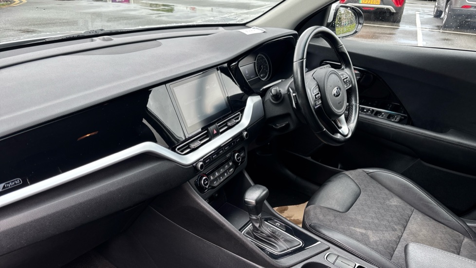 Kia Niro 1.6 GDi Hybrid 2 5dr DCT Hybrid Estate - Image 9