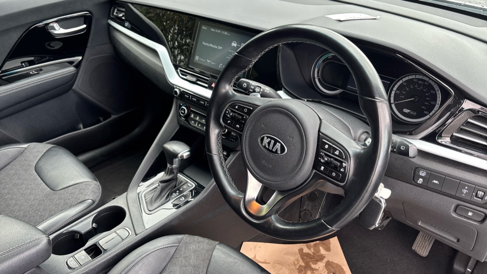 Kia Niro 1.6 GDi Hybrid 2 5dr DCT Hybrid Estate - Image 11