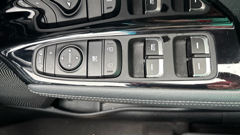 Kia Niro 1.6 GDi Hybrid 2 5dr DCT Hybrid Estate - Image 24