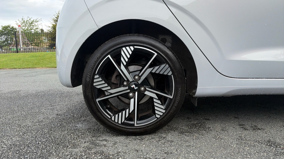 Hyundai i10 1.0T [90] N Line 5dr [Nav] Petrol Hatchback - Image 7