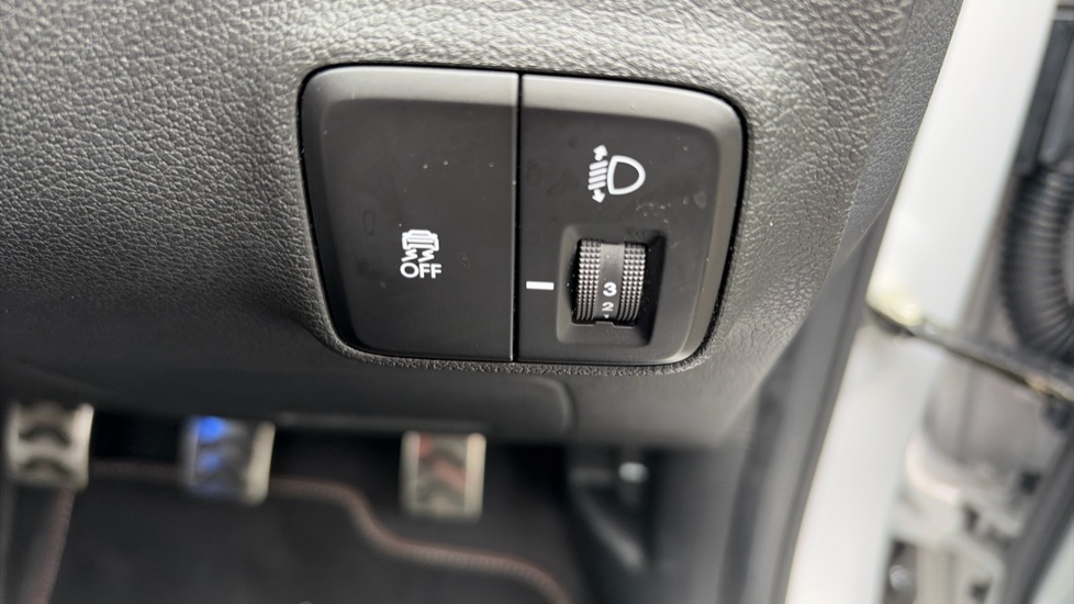 Hyundai i10 1.0T [90] N Line 5dr [Nav] Petrol Hatchback - Image 33