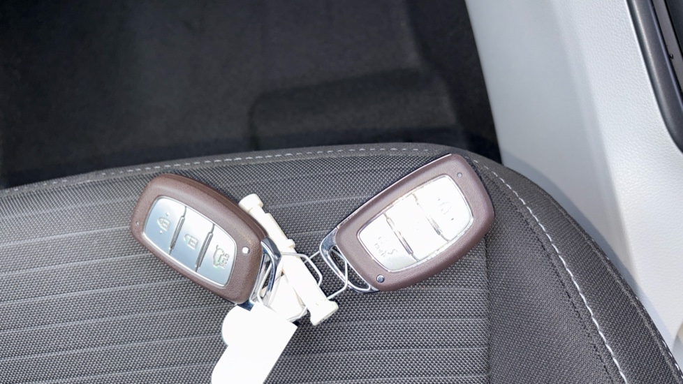 Hyundai i20 1.0T GDi 48V MHD Ultimate 5dr Petrol Hatchback - Image 19