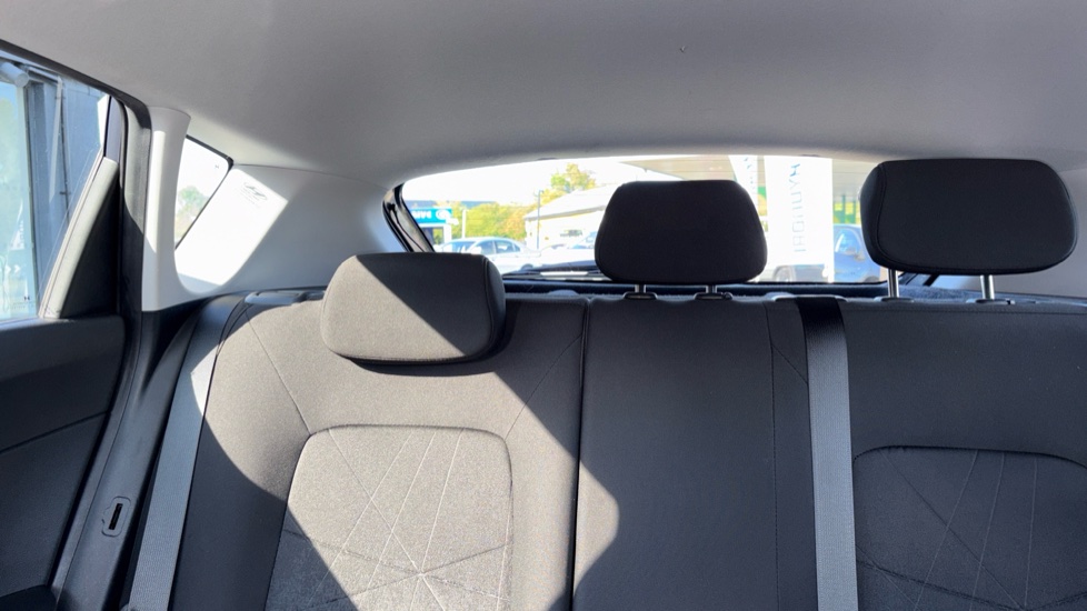 Hyundai BAYON 1.0 TGDi 48V MHEV Premium 5dr Petrol Hatchback - Image 15