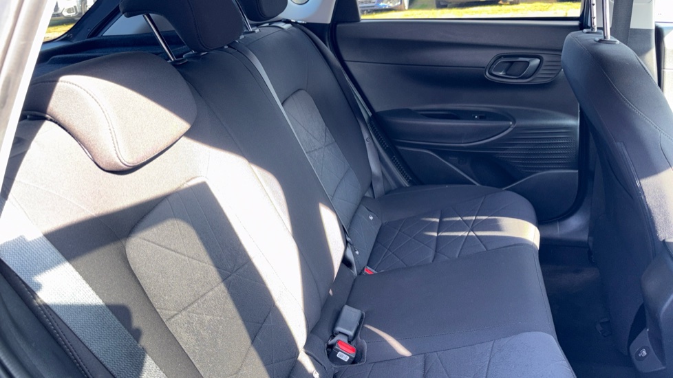 Hyundai BAYON 1.0 TGDi 48V MHEV Premium 5dr Petrol Hatchback - Image 16