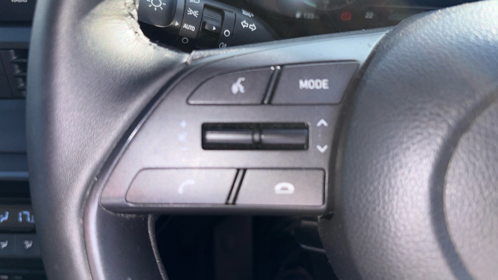 Hyundai BAYON 1.0 TGDi 48V MHEV Premium 5dr Petrol Hatchback - Image 24