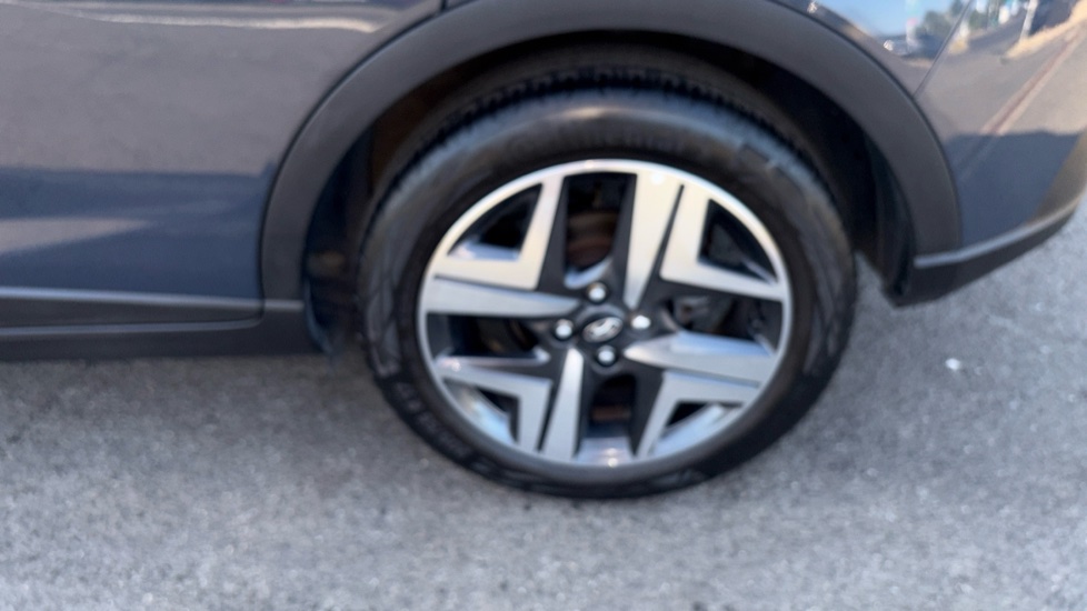 Hyundai BAYON 1.0 TGDi 48V MHEV Premium 5dr Petrol Hatchback - Image 37