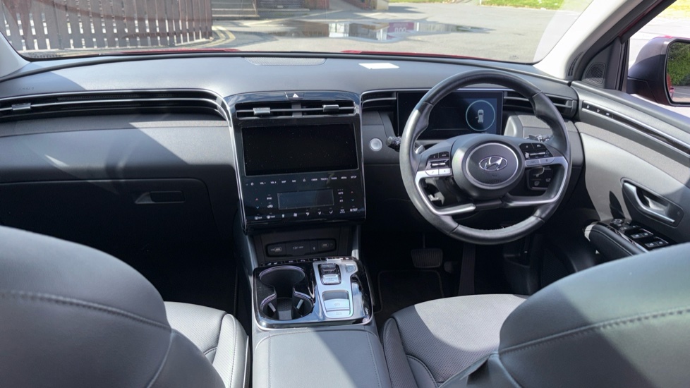 Hyundai TUCSON 1.6 TGDi Hybrid 230 Ultimate 5dr 2WD Auto Hybrid Estate - Image 10