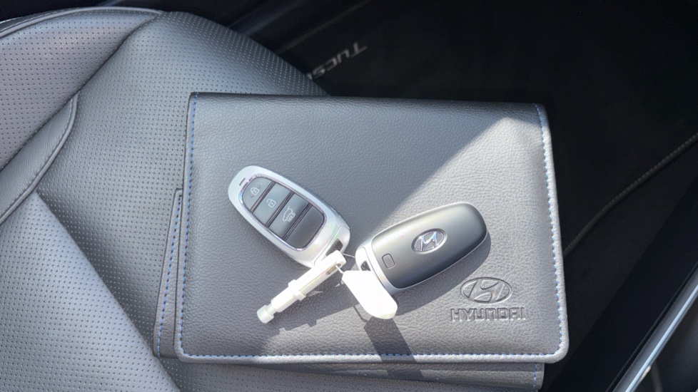 Hyundai TUCSON 1.6 TGDi Hybrid 230 Ultimate 5dr 2WD Auto Hybrid Estate - Image 19