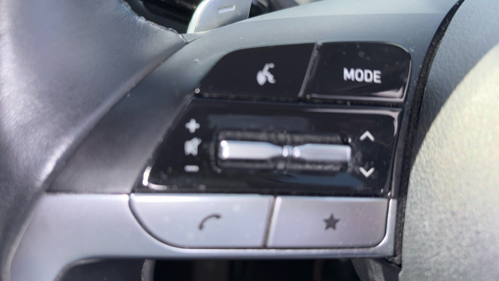 Hyundai TUCSON 1.6 TGDi Hybrid 230 Ultimate 5dr 2WD Auto Hybrid Estate - Image 23