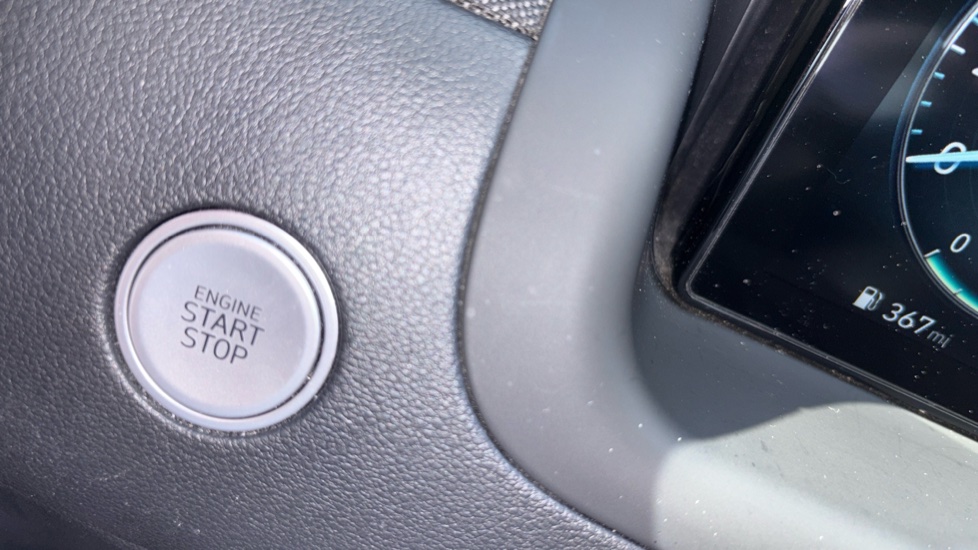 Hyundai TUCSON 1.6 TGDi Hybrid 230 Ultimate 5dr 2WD Auto Hybrid Estate - Image 39