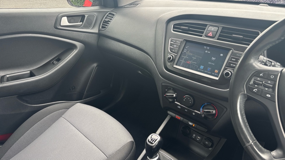 Hyundai i20 1.2 MPi Play 5dr Petrol Hatchback - Image 14