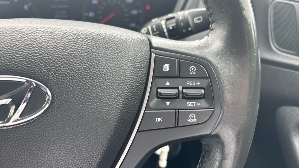 Hyundai i20 1.2 MPi Play 5dr Petrol Hatchback - Image 22